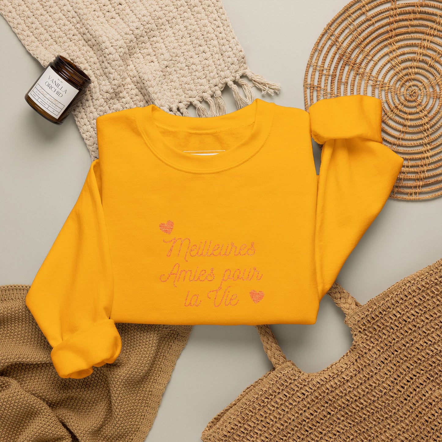 Crewneck Sweatshirt – 'Mistakes Arrive' Cute Script Heart Graphic, Cozy Casual Pullover