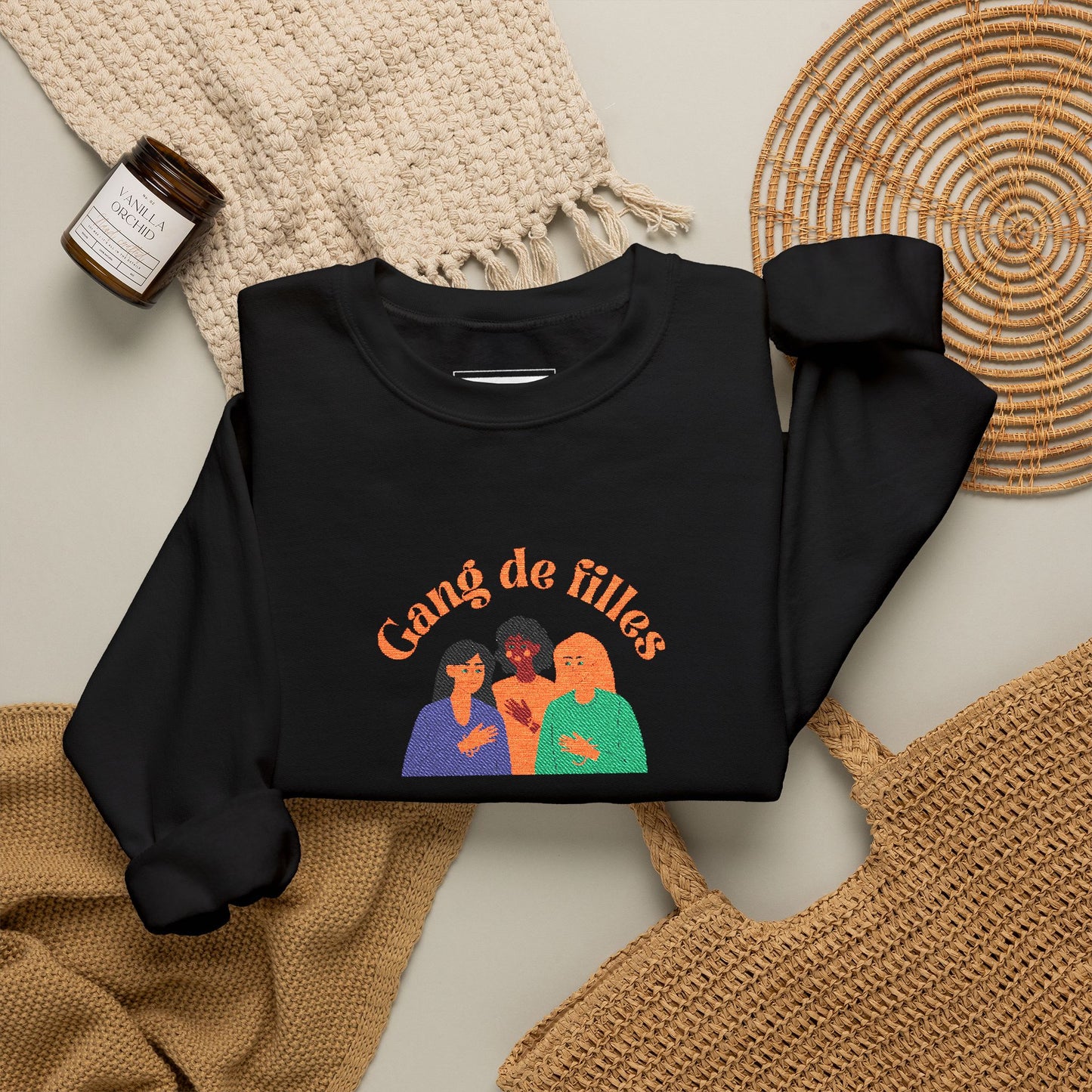 Gang de Filles Crewneck Sweatshirt – Retro Women’s Friendship Graphic Sweatshirt